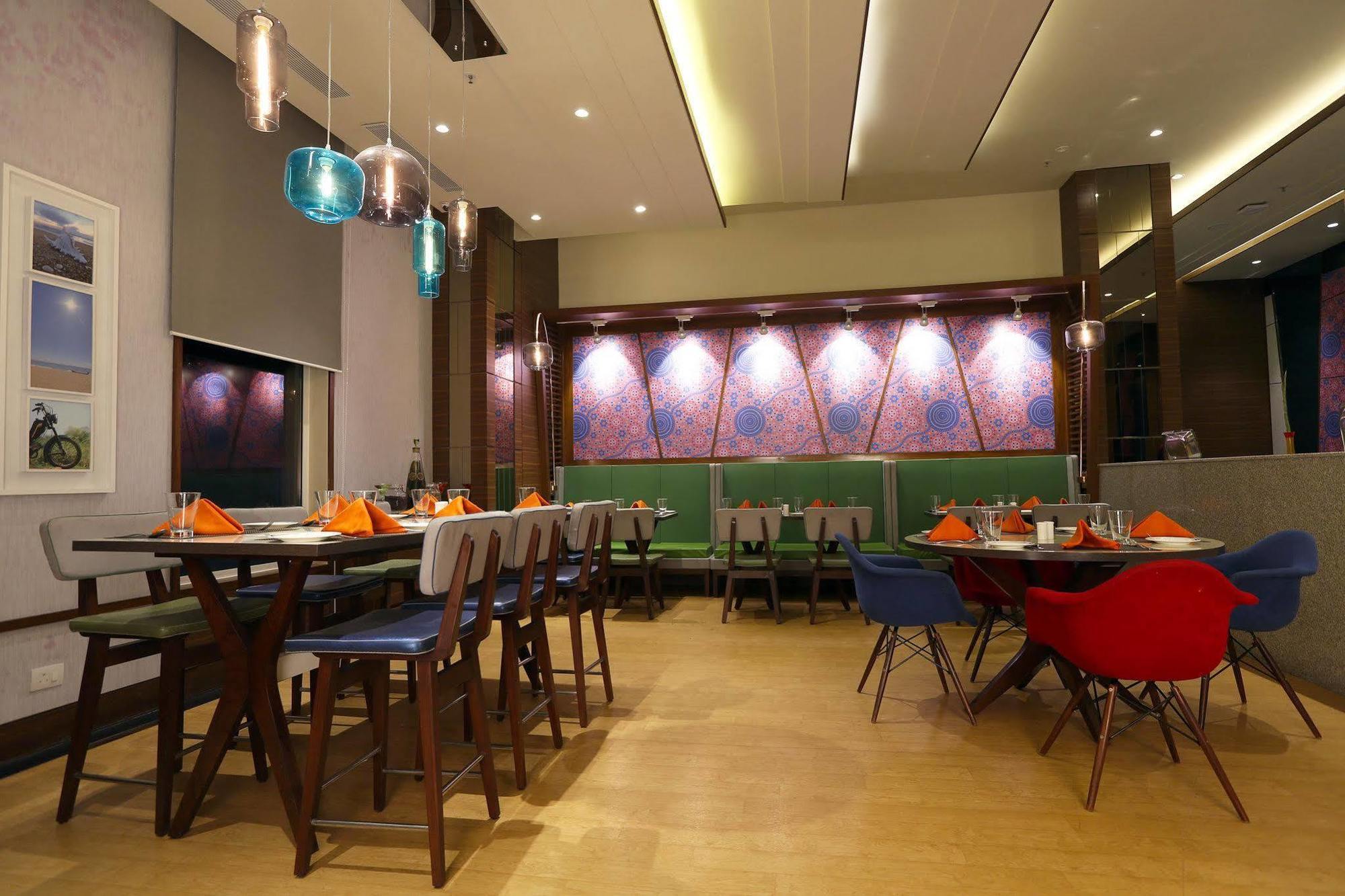 Holiday Inn Express Chennai Old Mahabalipuram Road Zewnętrze zdjęcie