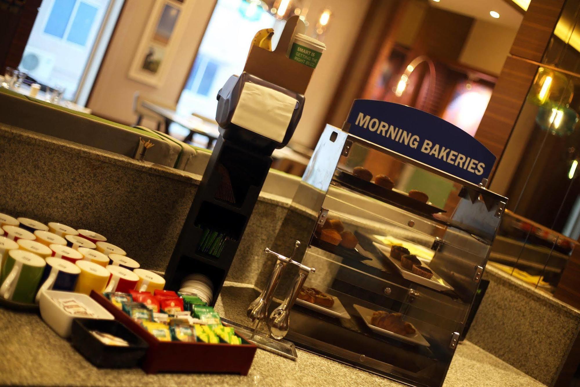 Holiday Inn Express Chennai Old Mahabalipuram Road Zewnętrze zdjęcie