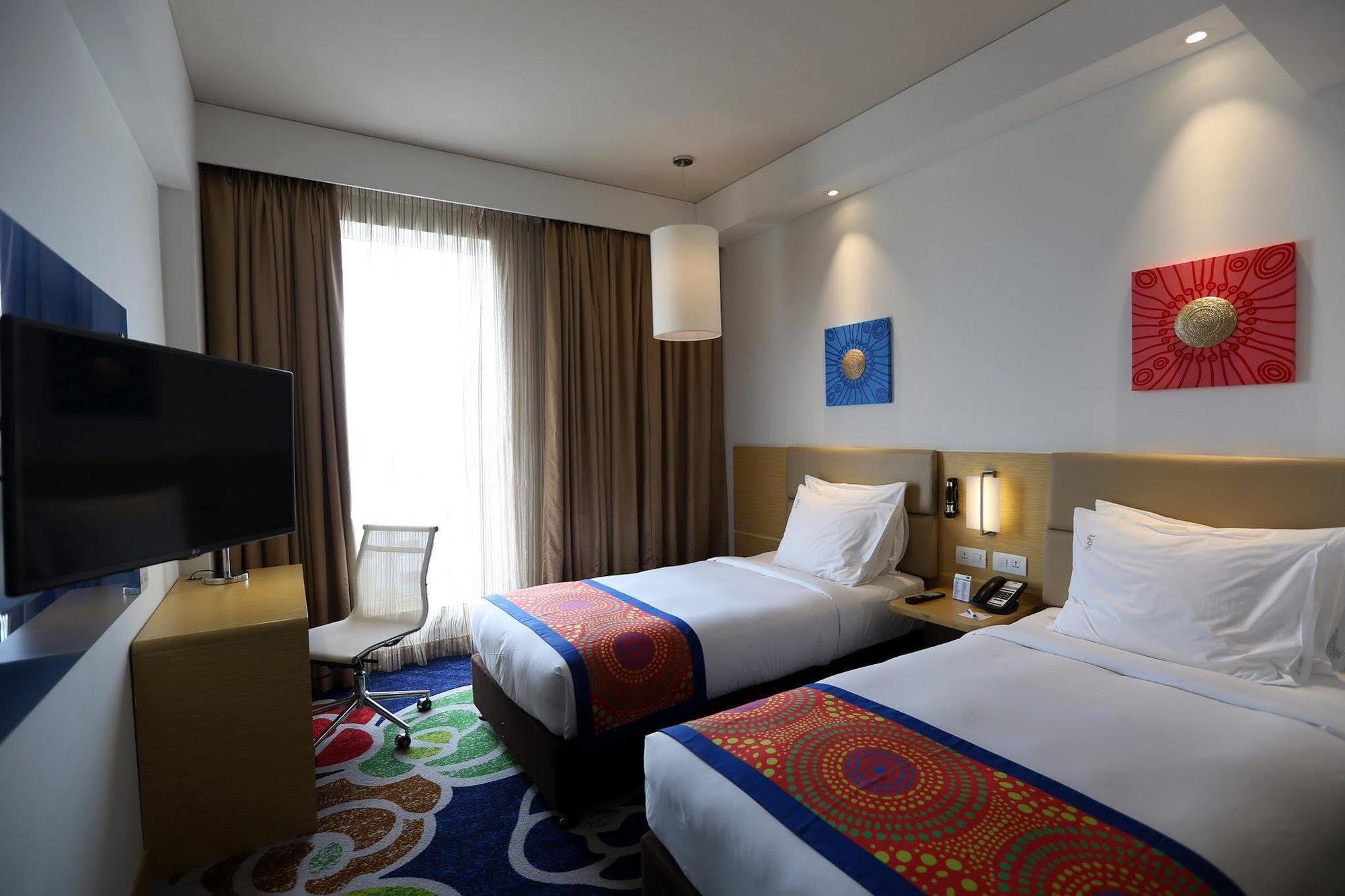 Holiday Inn Express Chennai Old Mahabalipuram Road Zewnętrze zdjęcie